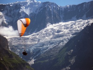 Tandem siklóernyővel Svájcban